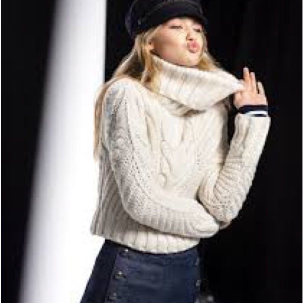 NWT Gigi Hadid X Tommy Hilfiger Chunky ITALIAN wool alpaca SOFT cableknit CREAM - Picture 6 of 14